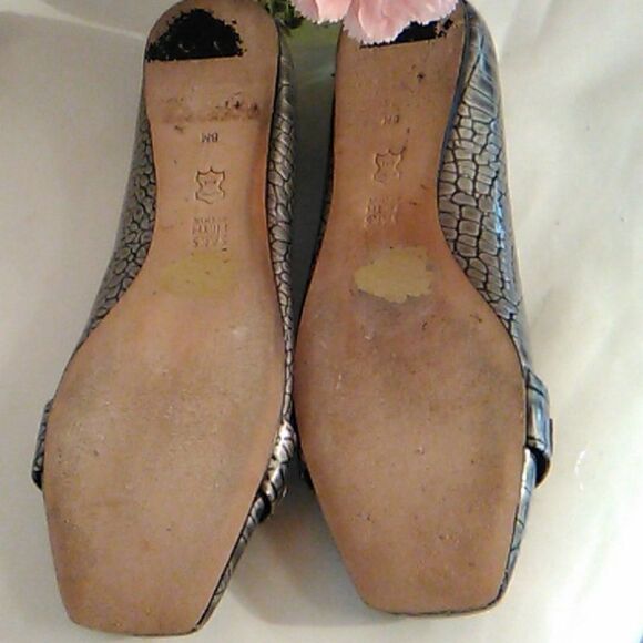 Saks Fifth Avenue Pewter Reptile Embossed Flats - Picture 7 of 14